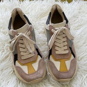 Steve Madden Beige and Yellow Sneakers